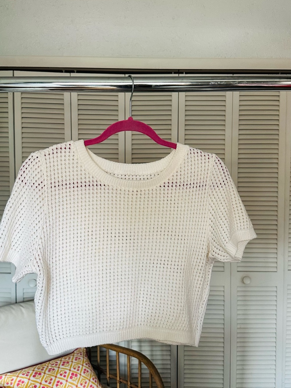 Women’s White Open-Knit Short Sleeve Top